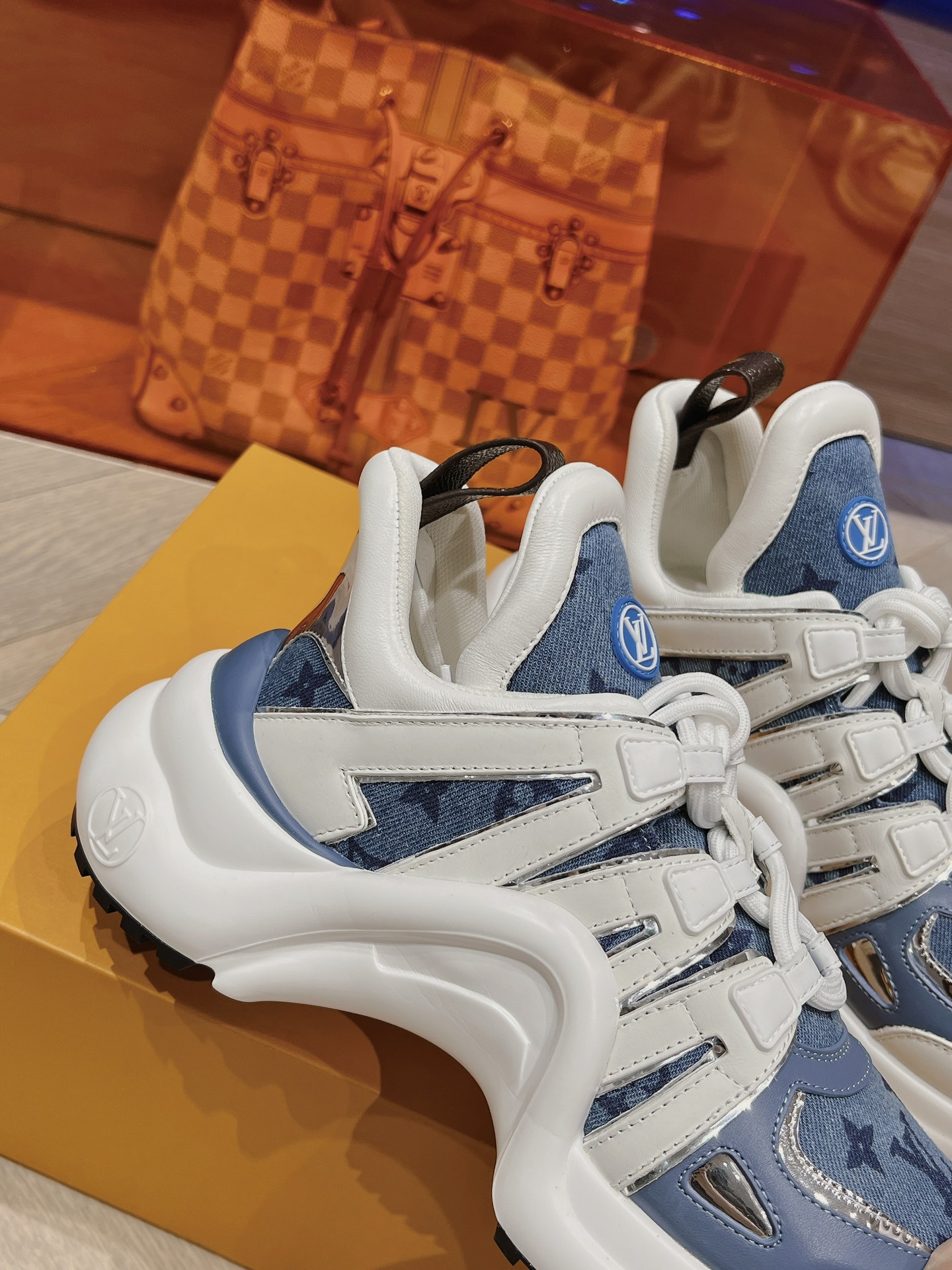 [TOP] Louis Vuitton LV L*V New Denim Shoes - 2 Colour