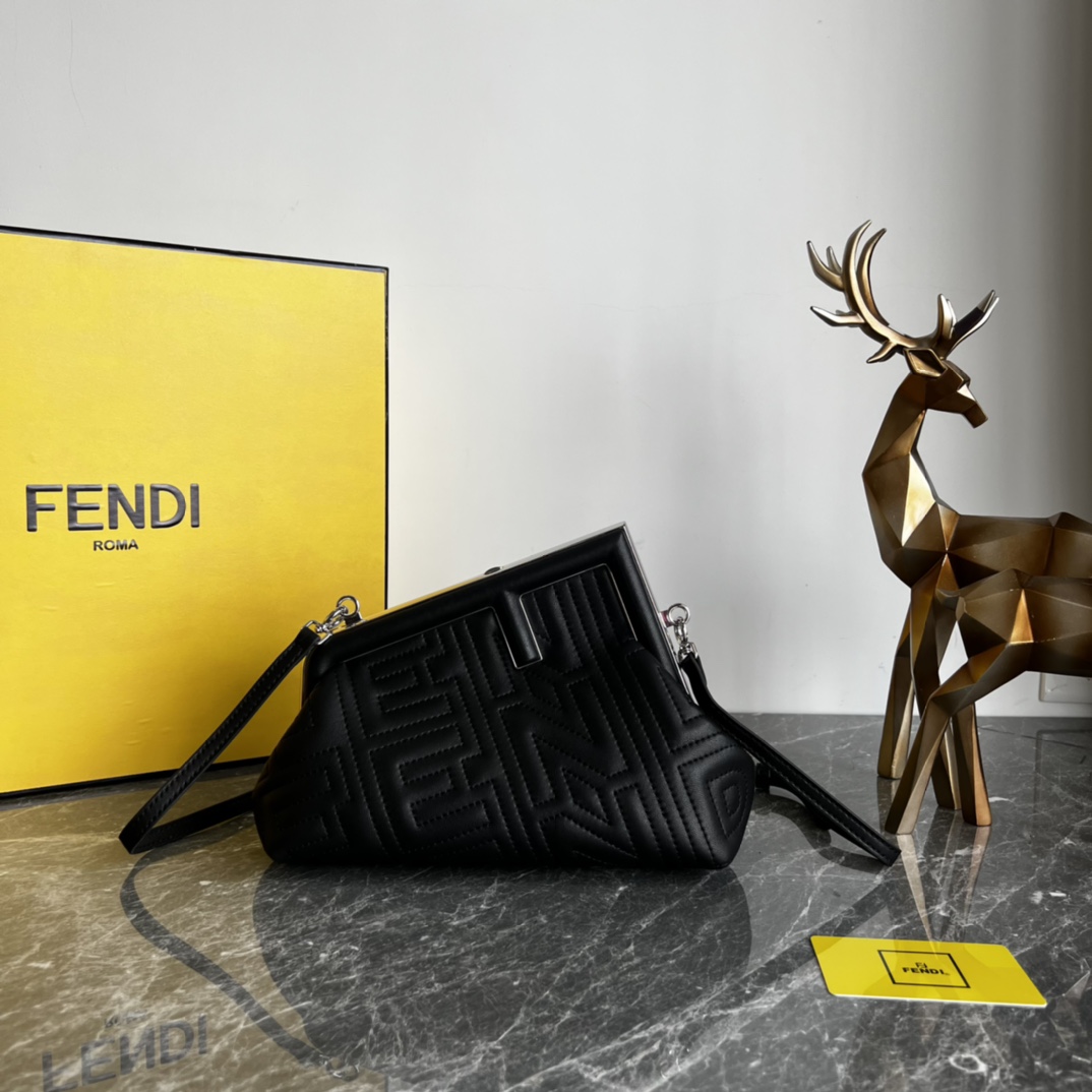 [TOP] FENDI FENDI Small First Bag - Two Colors