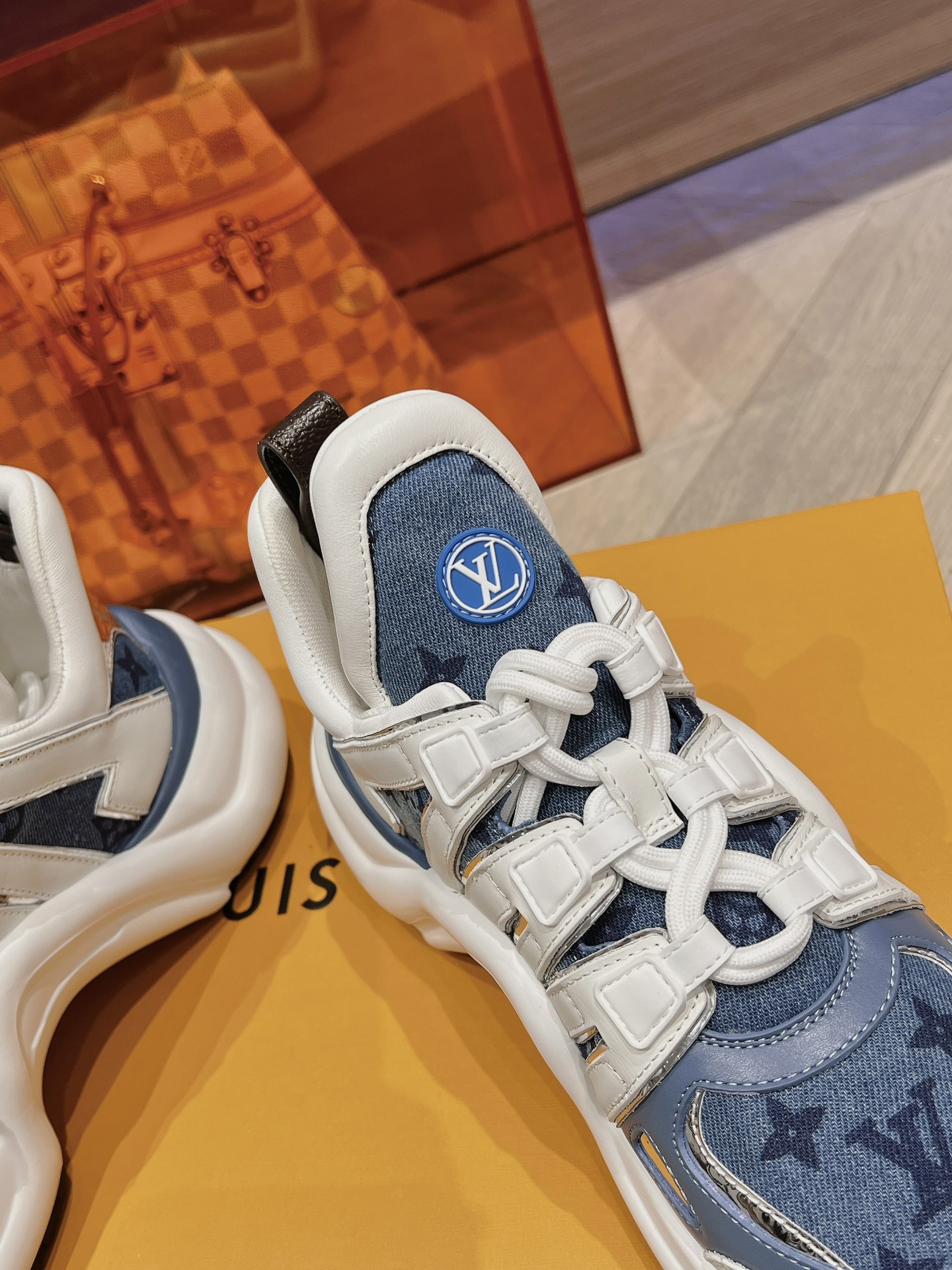 [TOP] Louis Vuitton LV L*V New Denim Shoes - 2 Colour