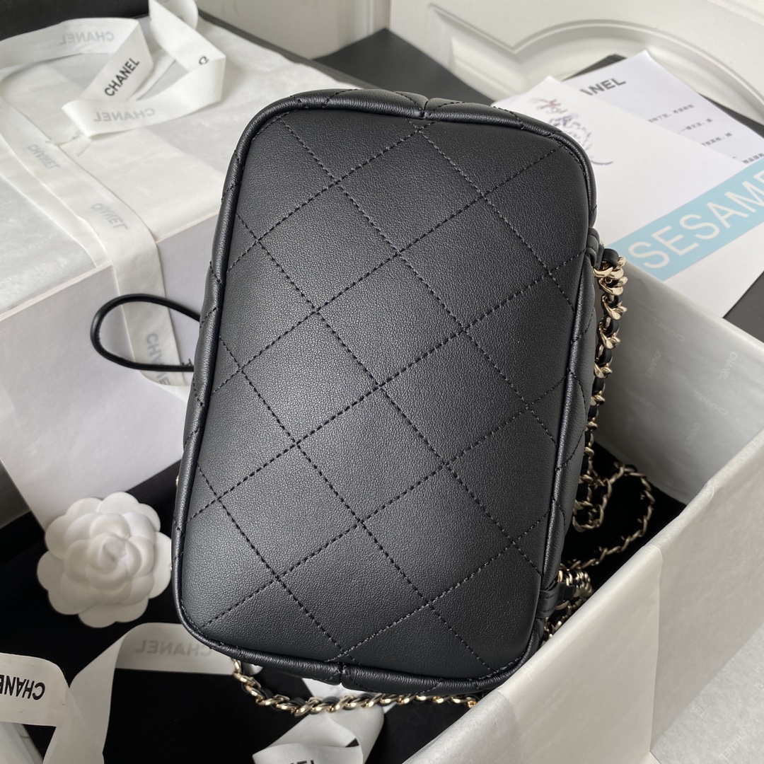 [TOP] CHANEL New 23B Cowhide Backpack Bag 22X21X13cm - Black