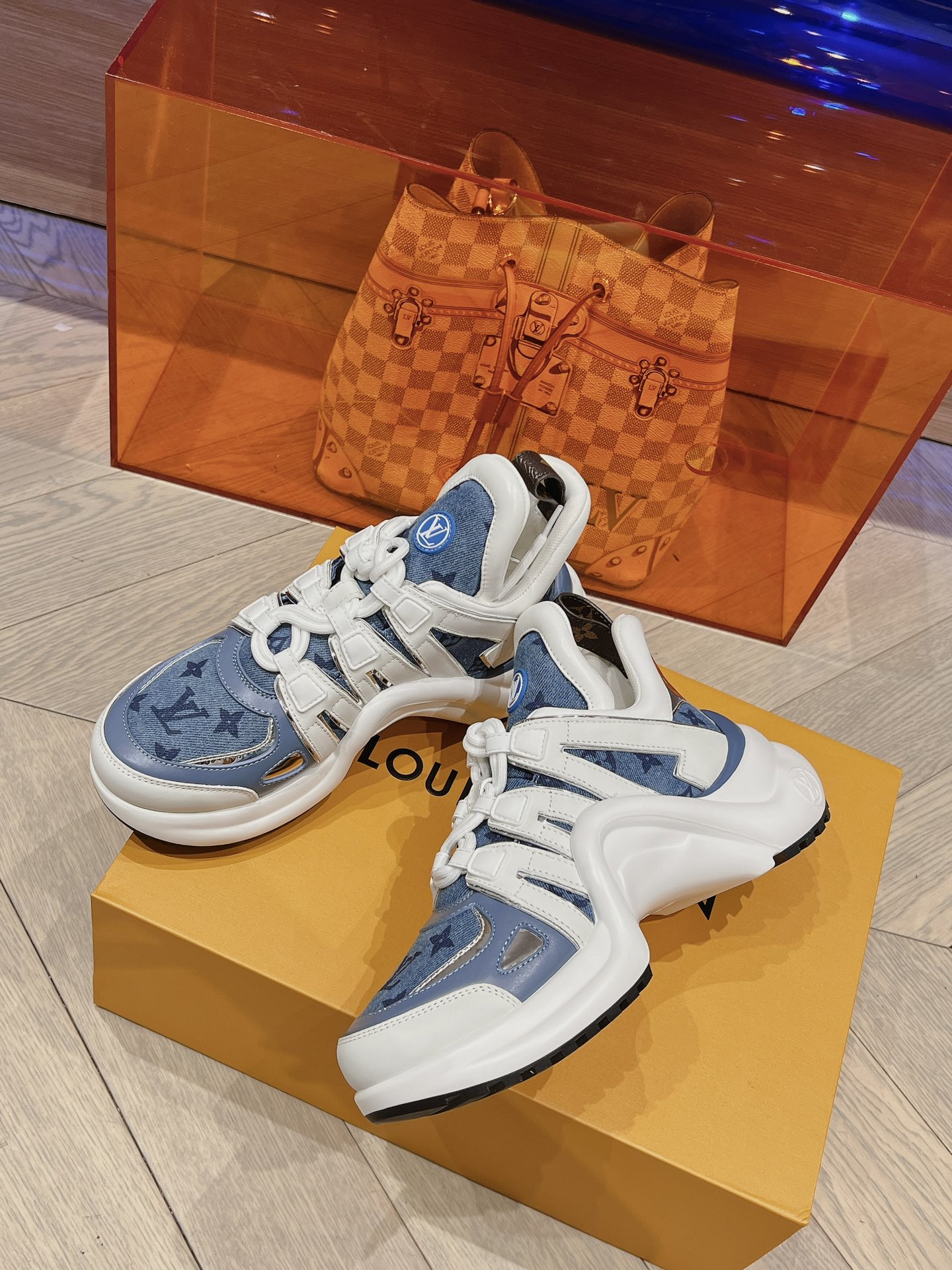 [TOP] Louis Vuitton LV L*V New Denim Shoes - 2 Colour
