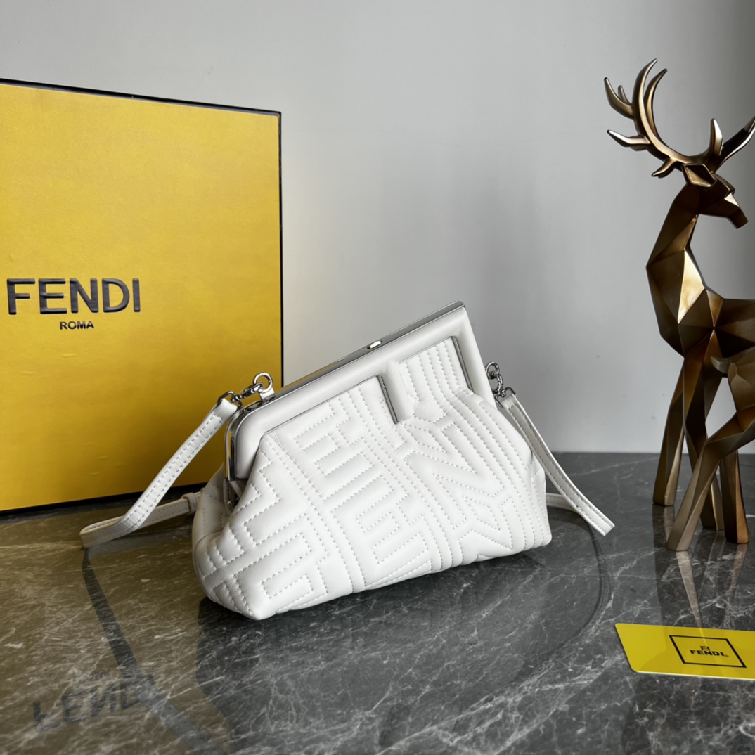 [TOP] FENDI FENDI Small First Bag - Two Colors