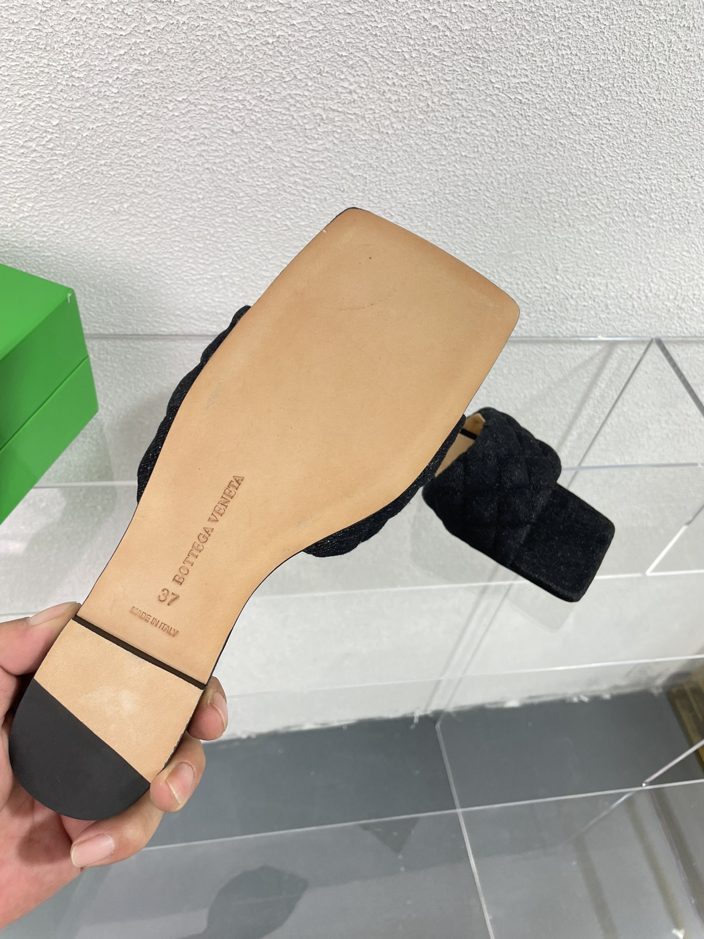[TOP] Bottega Veneta BV  Use Metal Lambskin Slippers - 2 Colour