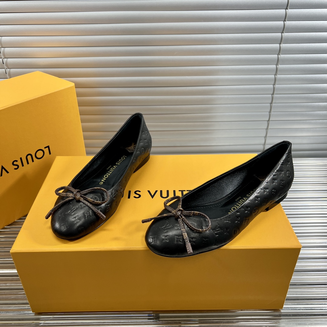 [TOP] Louis Vuitton LV L*V Butterfly Flat Ballet Shoes - 10 Colour