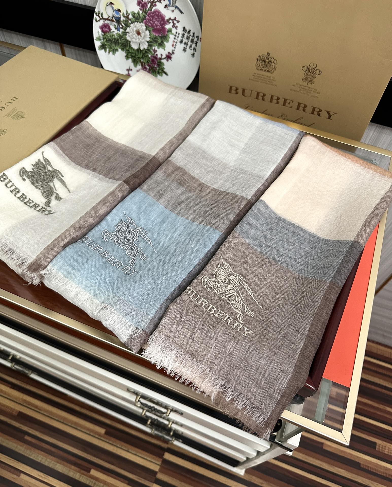 [TOP] BURBERRY Plaid Scarf 80 x 200 cm - 3 Colors