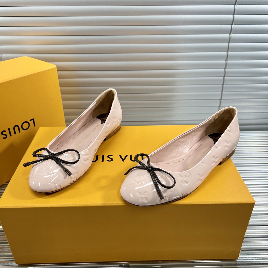 [TOP] Louis Vuitton LV L*V Butterfly Flat Ballet Shoes - 10 Colour