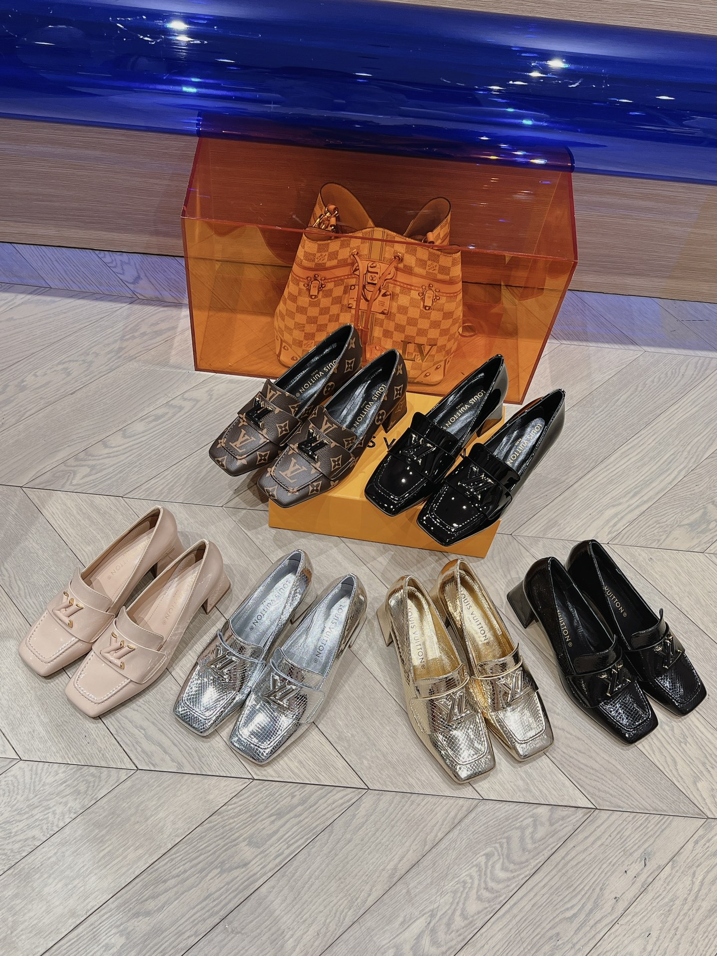 [TOP] Louis Vuitton LV Large V Buckle Plating Double - Layer Design - 5.5cm - 6 Colors