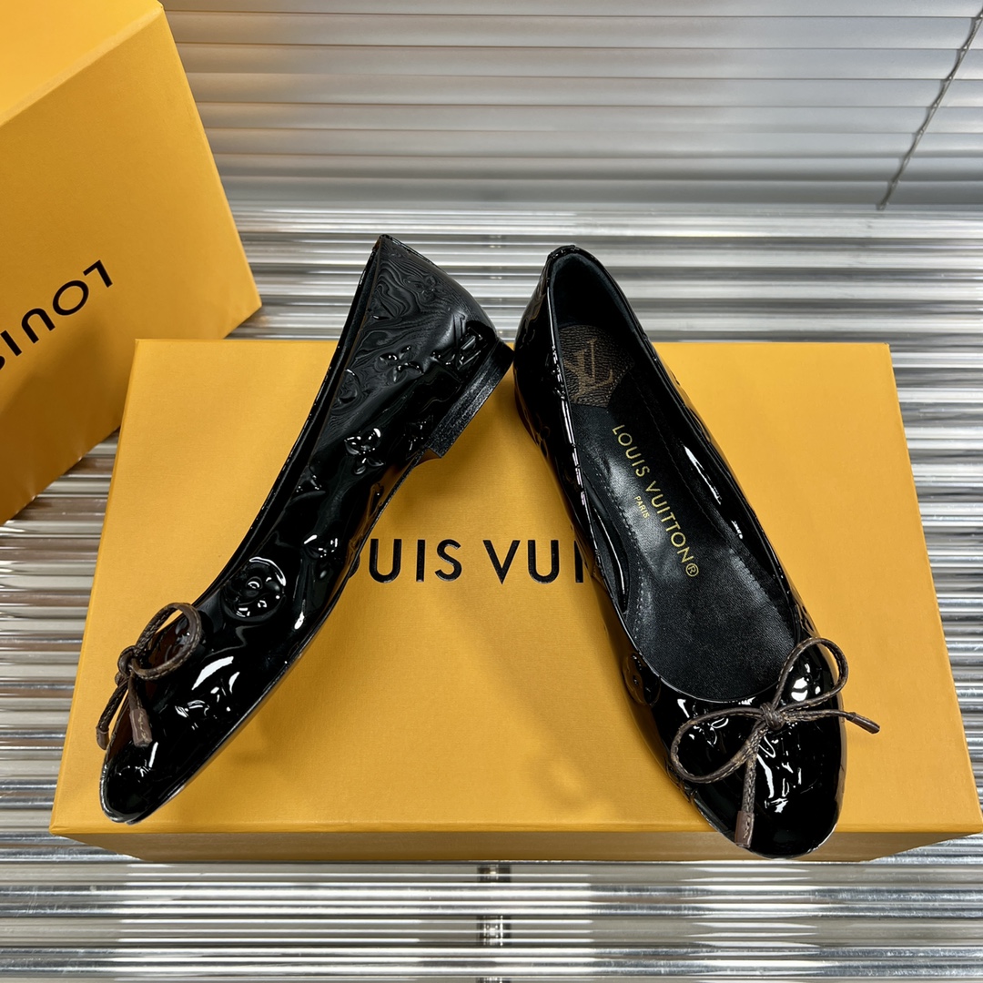 [TOP] Louis Vuitton LV L*V Butterfly Flat Ballet Shoes - 10 Colour