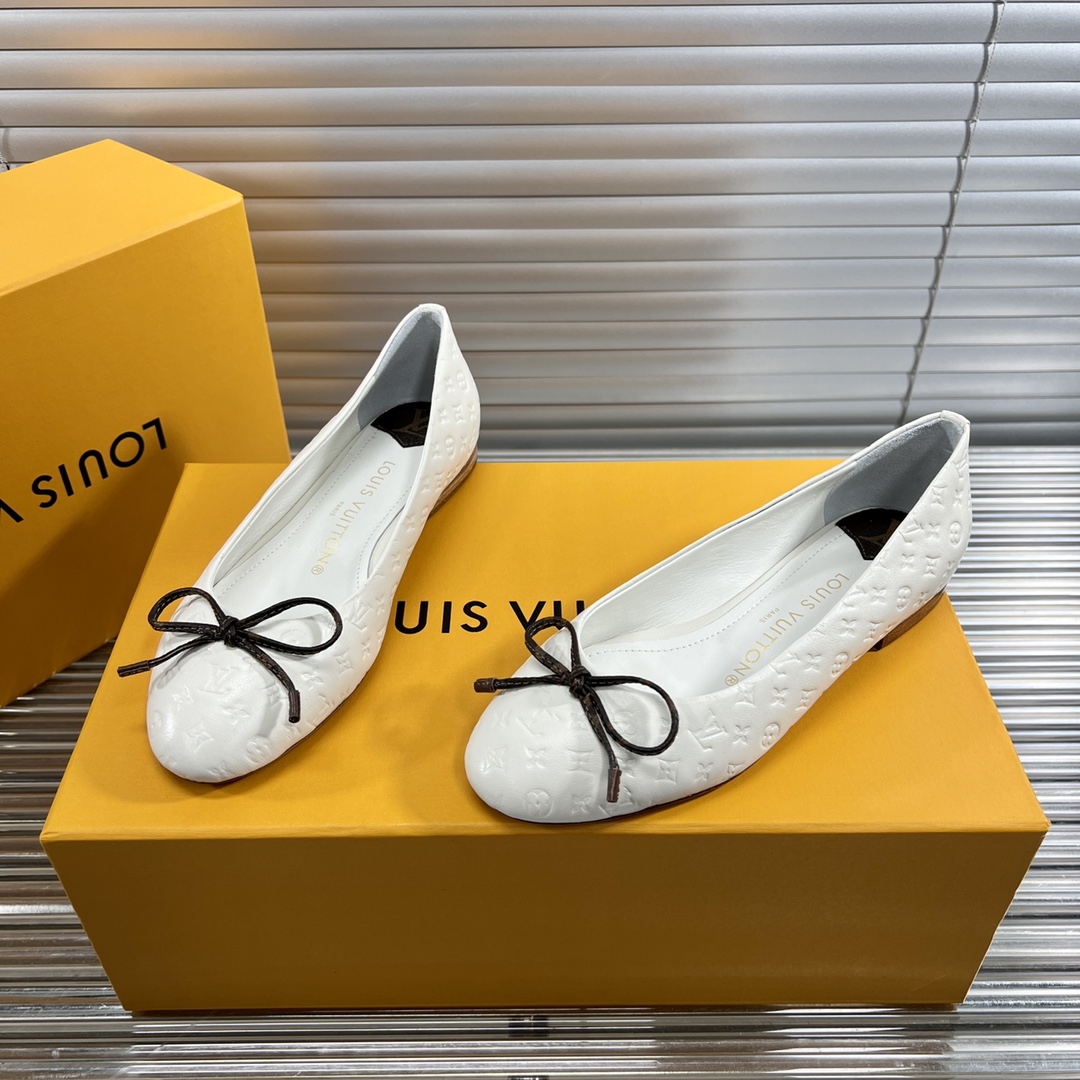[TOP] Louis Vuitton LV L*V Butterfly Flat Ballet Shoes - 10 Colour