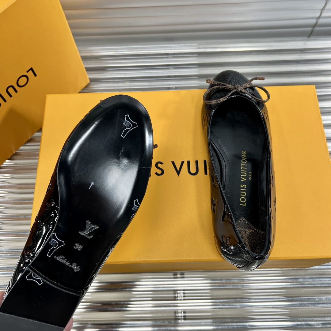 [TOP] Louis Vuitton LV L*V Butterfly Flat Ballet Shoes - 10 Colour