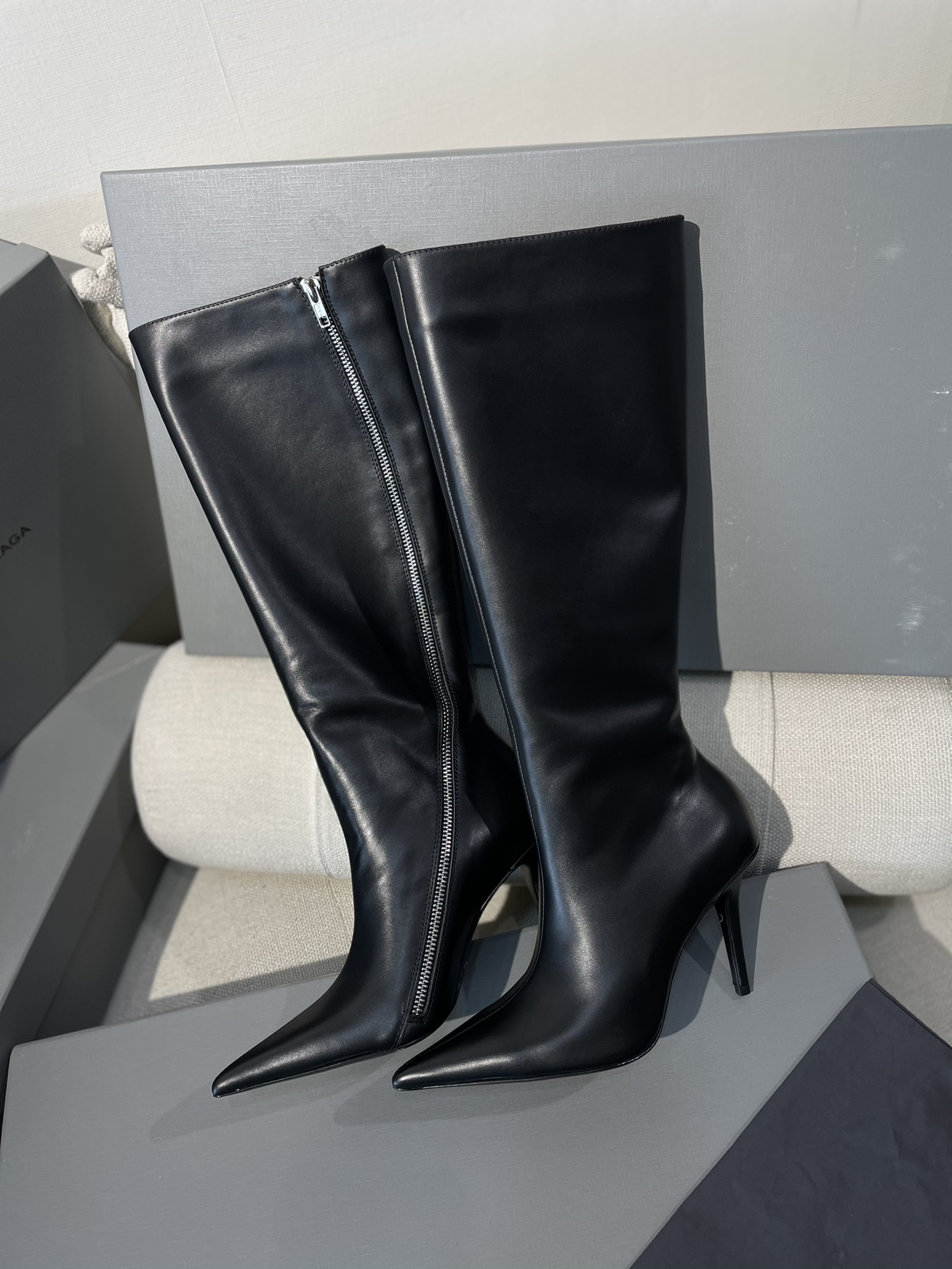 [TOP] BALENCIAGA New Pointed - Toe High - Heeled Cowhide Boots - 9cm - 2 Colour
