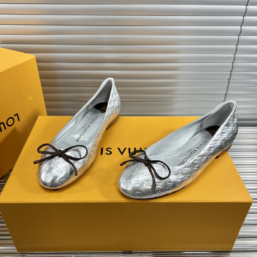 [TOP] Louis Vuitton LV L*V Butterfly Flat Ballet Shoes - 10 Colour