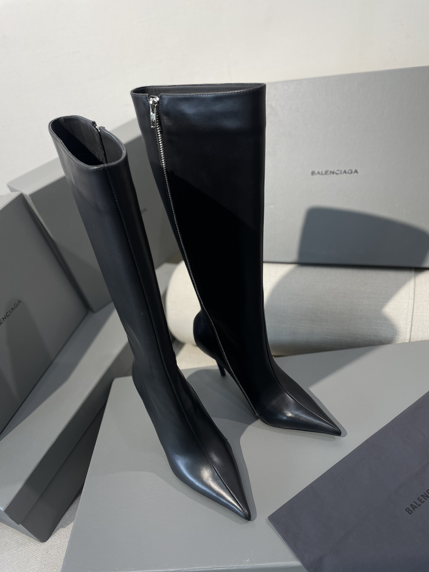 [TOP] BALENCIAGA New Pointed - Toe High - Heeled Cowhide Boots - 9cm - 2 Colour