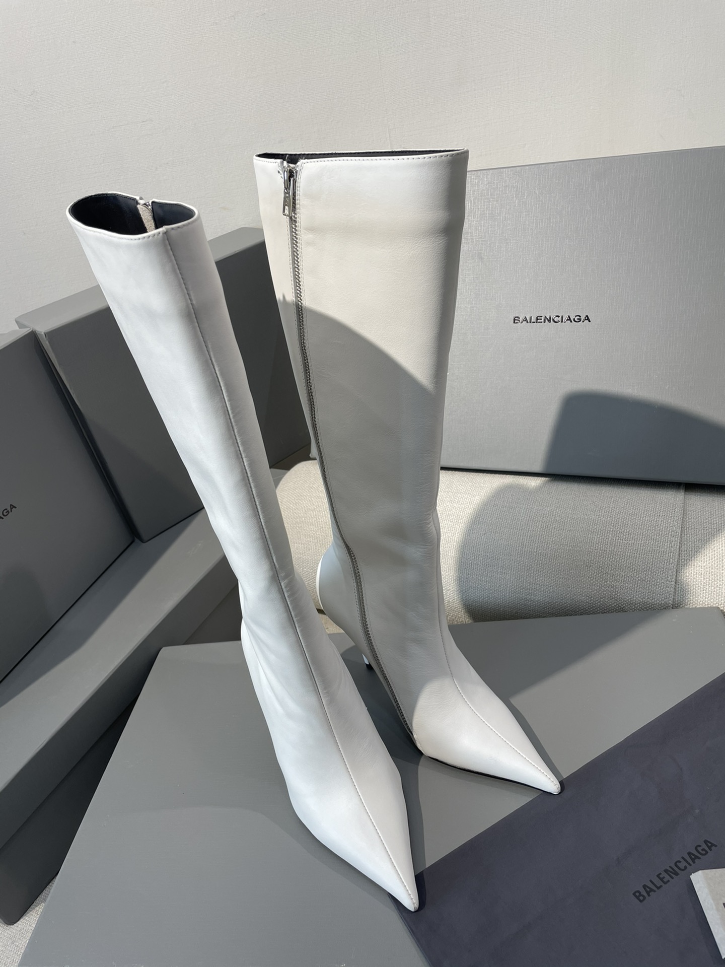 [TOP] BALENCIAGA New Pointed - Toe High - Heeled Cowhide Boots - 9cm - 2 Colour