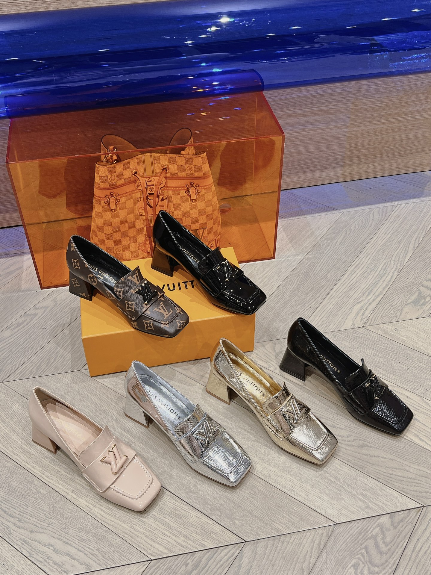 [TOP] Louis Vuitton LV Large V Buckle Plating Double - Layer Design - 5.5cm - 6 Colors