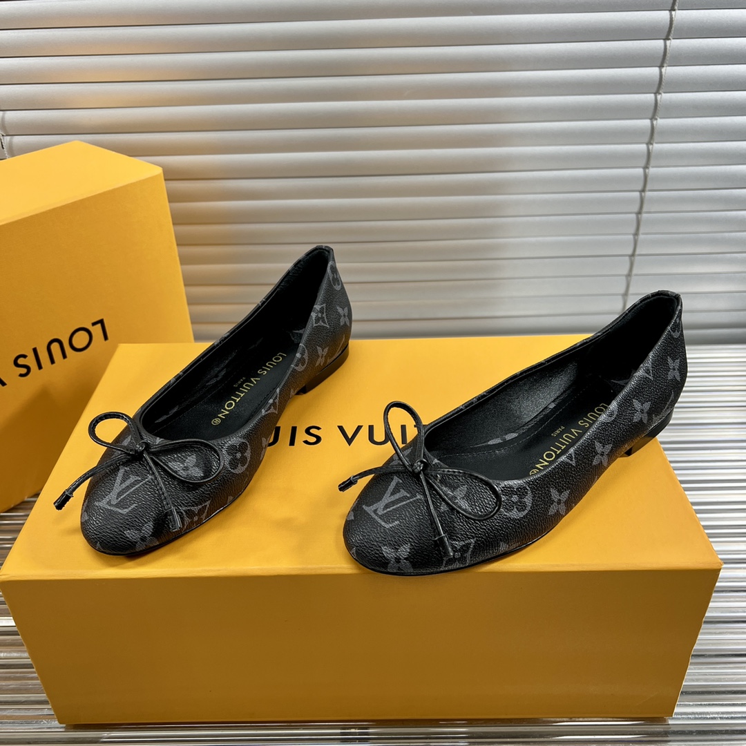 [TOP] Louis Vuitton LV L*V Butterfly Flat Ballet Shoes - 10 Colour