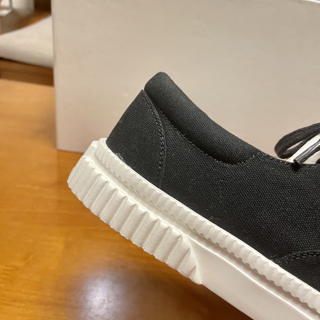 [TOP] LOEWE Embroidered Large Flip Sail Cover Cloth Shoes - 10 Colour