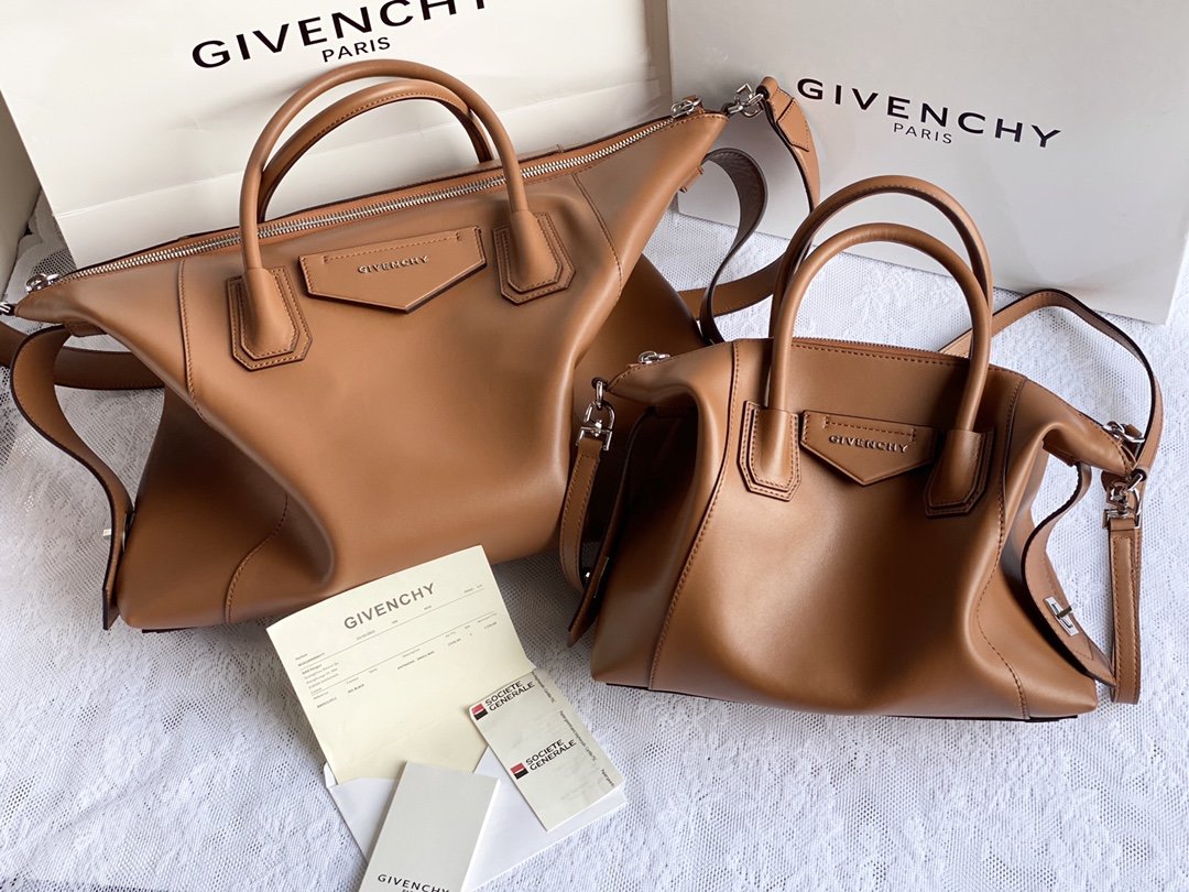 [TOP]  GIVENCHY Antigona Soft All-Match Bag  30*8*25cm/45*9*35cm