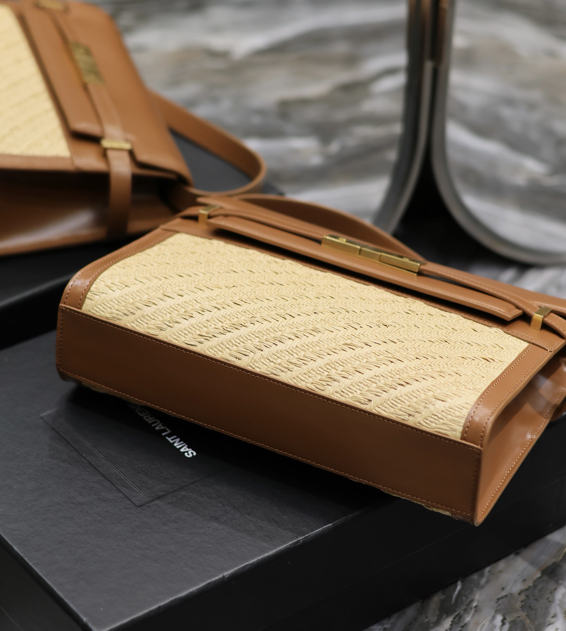 [TOP] Yves Saint Laurent YSL Manhattan Flip Top Baguette Weaving Bag - Natural Yellow