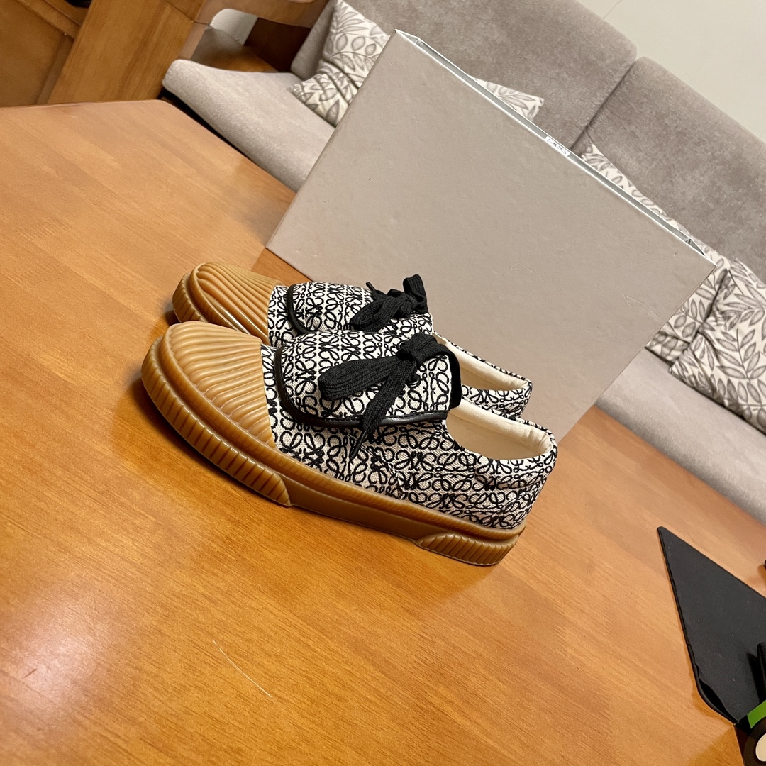 [TOP] LOEWE Embroidered Large Flip Sail Cover Cloth Shoes - 10 Colour