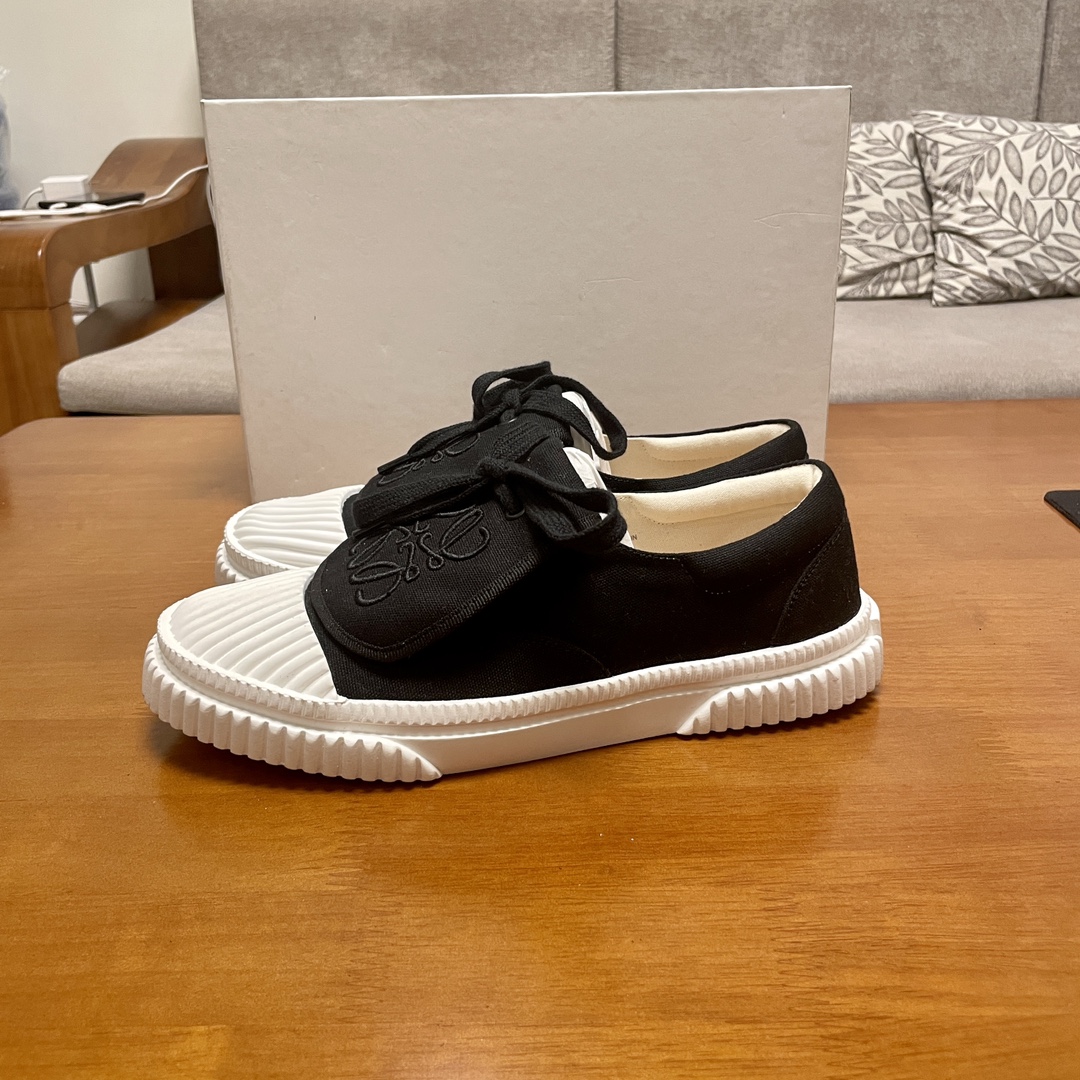 [TOP] LOEWE Embroidered Large Flip Sail Cover Cloth Shoes - 10 Colour
