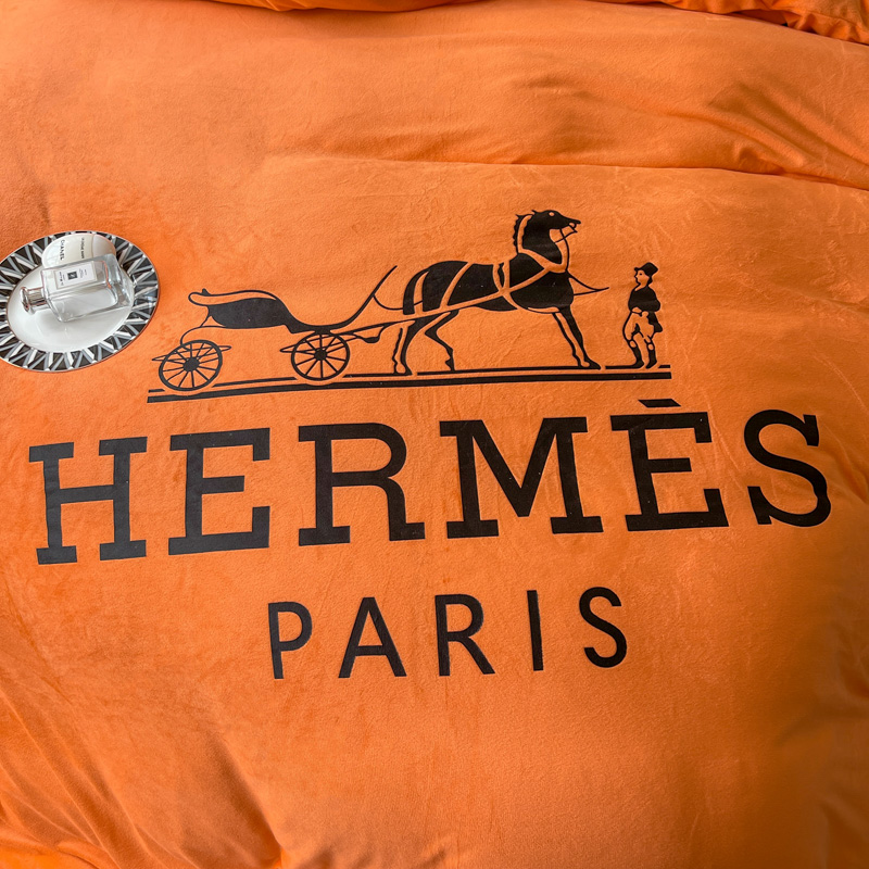 [TOP] HERMES Crystal Velvet Table Printing Four-piece Set - 2 Colors