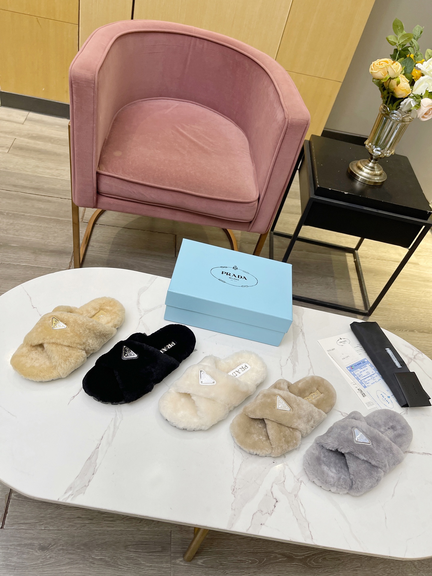 [TOP] PRADA Pure Lamb Wool Material Slippers - 5 Color