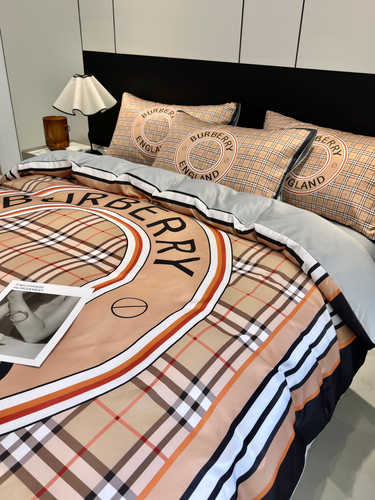 [TOP] BURBERRY Washed Silk Four-piece Set - Plaid