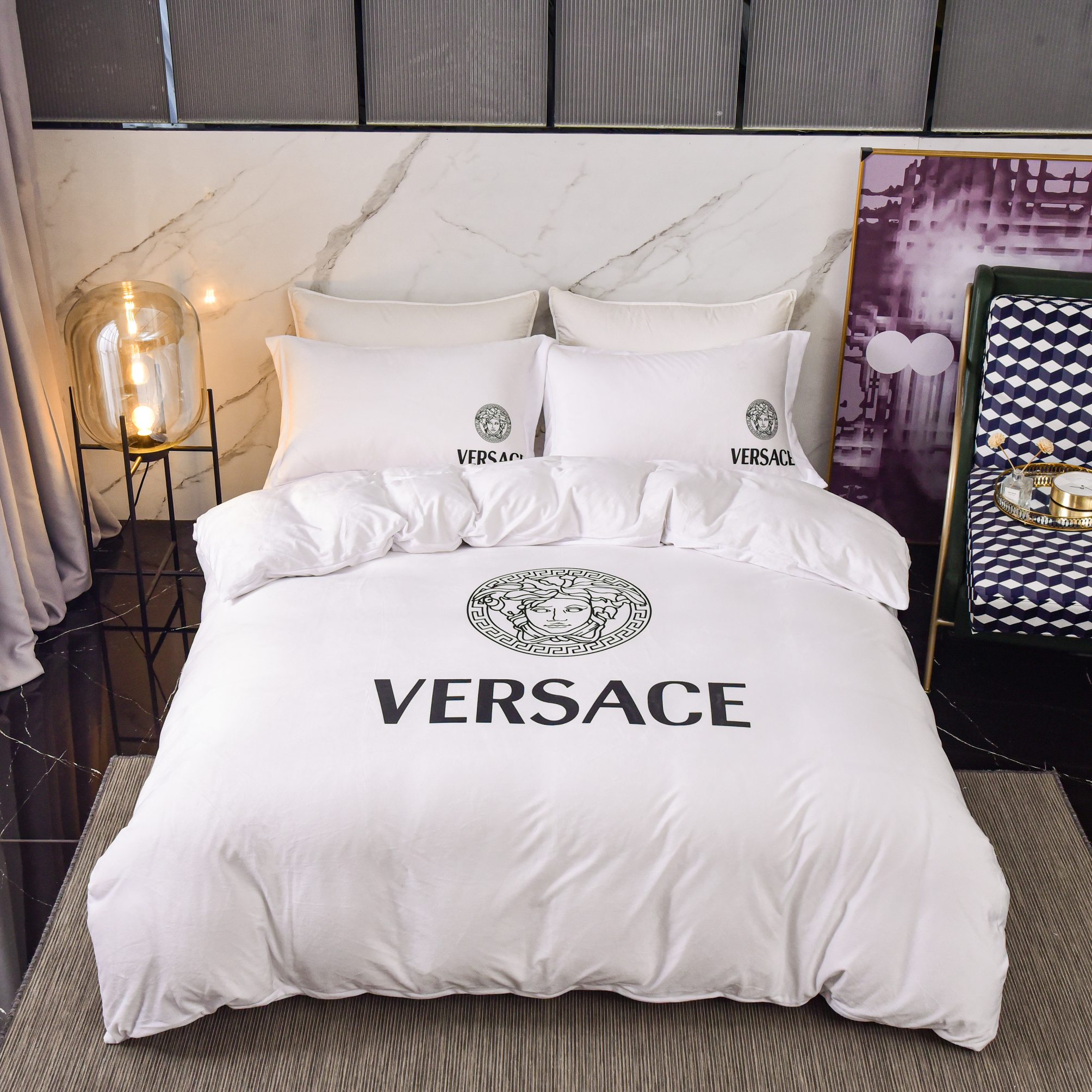[TOP] VERSACE Crystal Velvet Table Printing Four-piece Set - 4 Colors