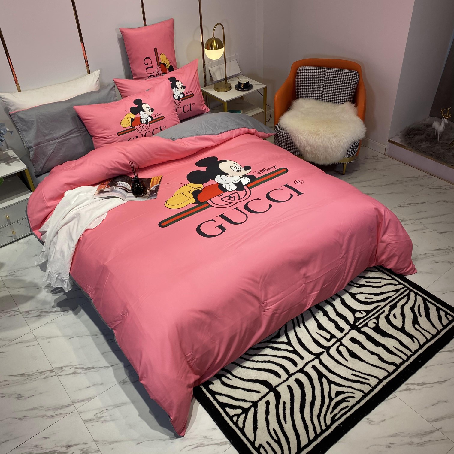 [TOP] GUCCI Cotton Mickey Printing Four-piece Set - Pink