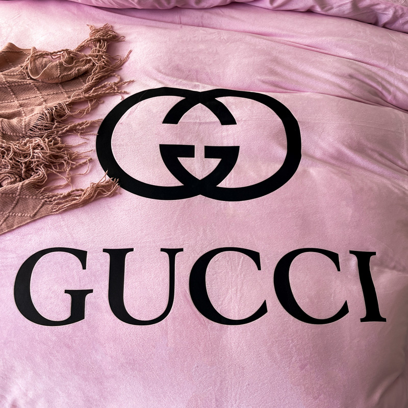 [TOP] GUCCI Crystal Velvet Table Printing Four-piece Set - 2 Colors