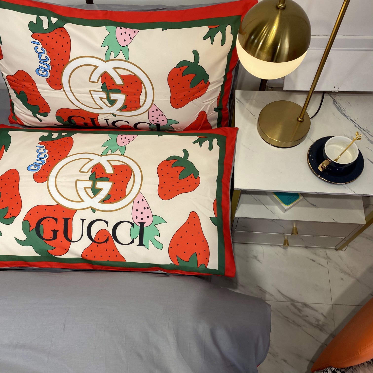 [TOP] GUCCI Cotton Strawberry Printing Four-piece Set