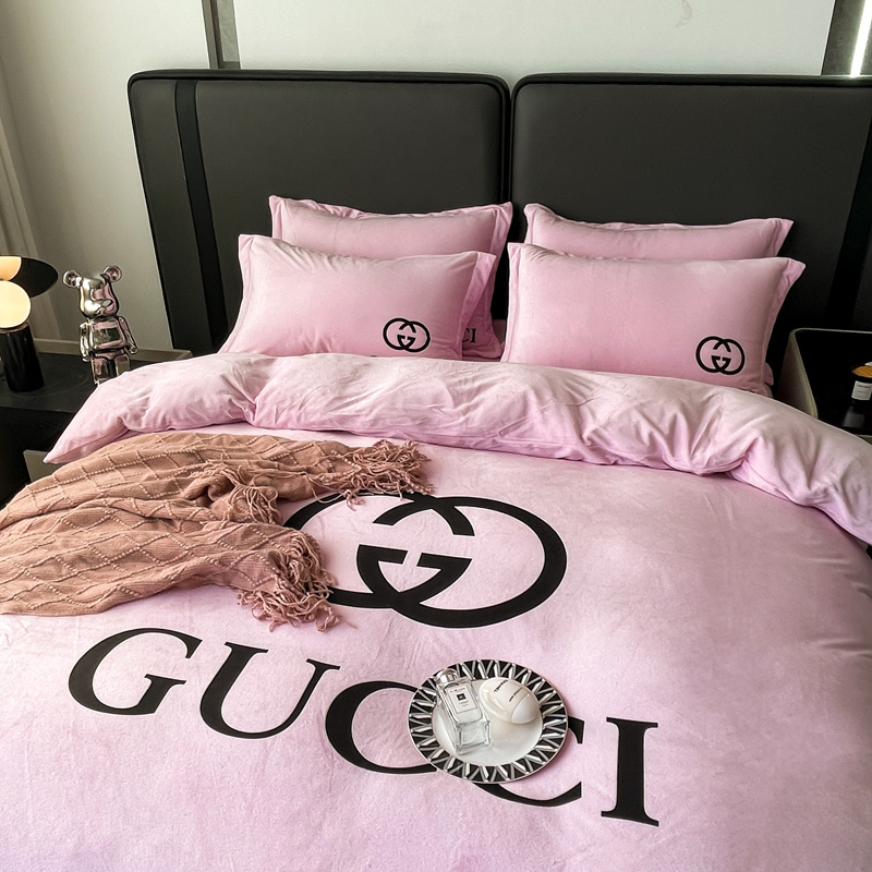 [TOP] GUCCI Crystal Velvet Table Printing Four-piece Set - 2 Colors