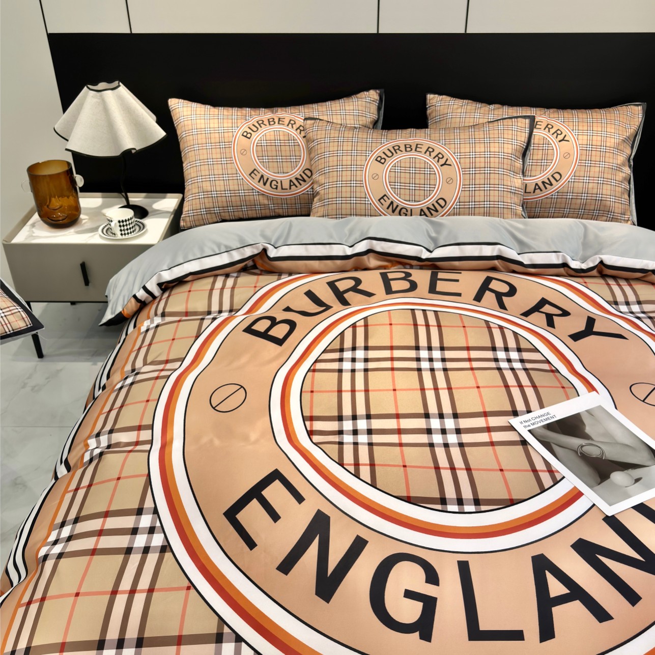 [TOP] BURBERRY Washed Silk Four-piece Set - Plaid