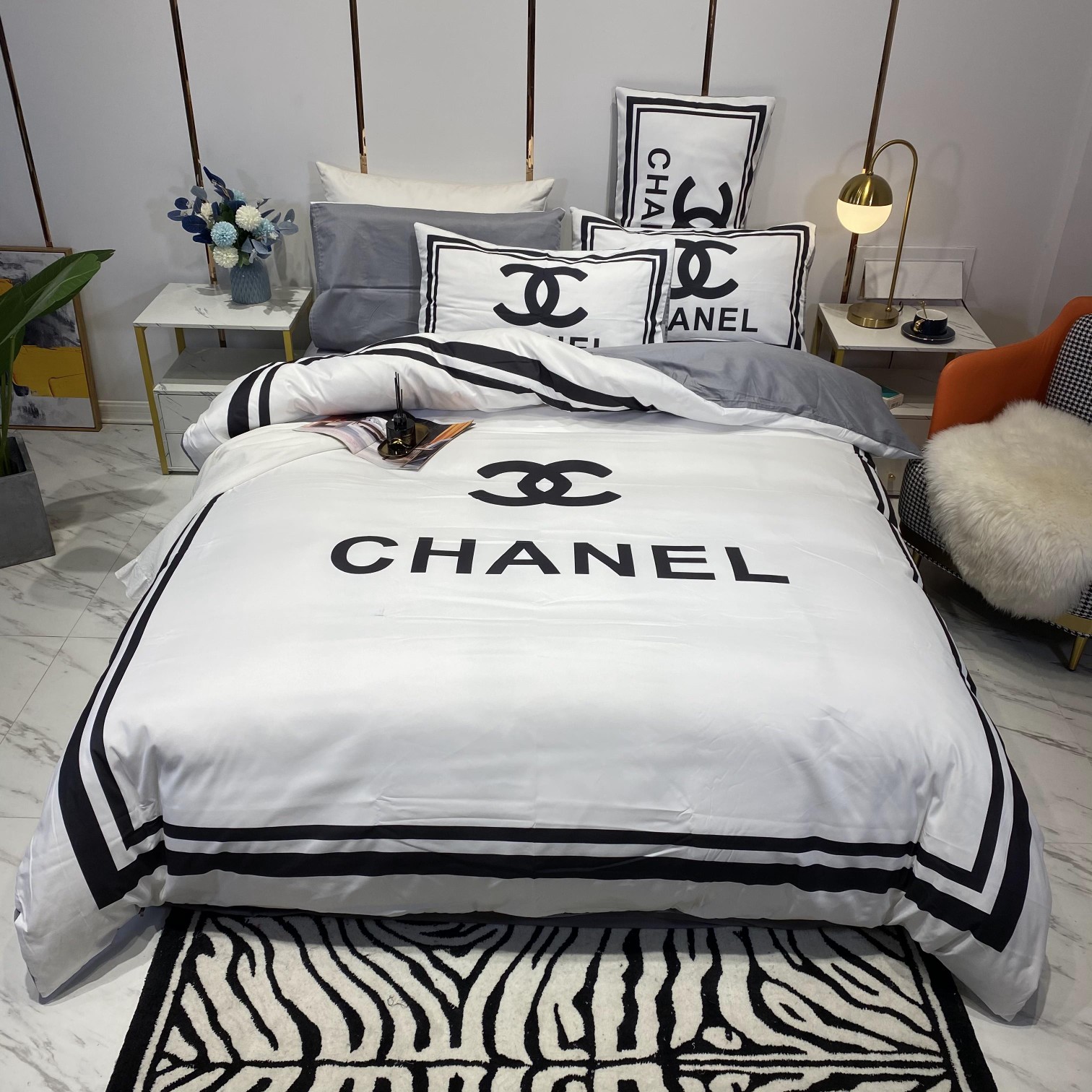 [TOP] CHANEL Cotton Printing Four-piece Set - White