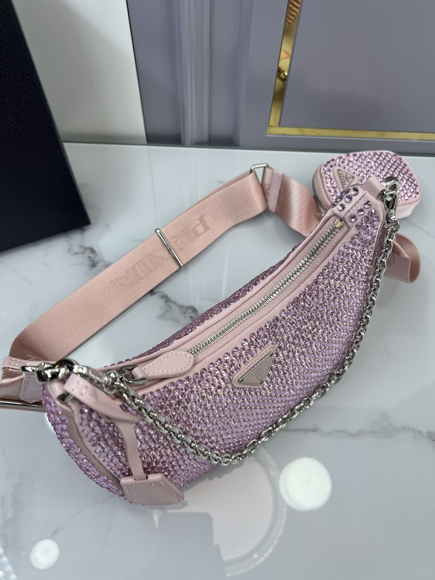 [TOP] PRADA Re-Edition 2005 Crystal full diamond Hobo Bags 22*18*6.5 cm - Five Colors