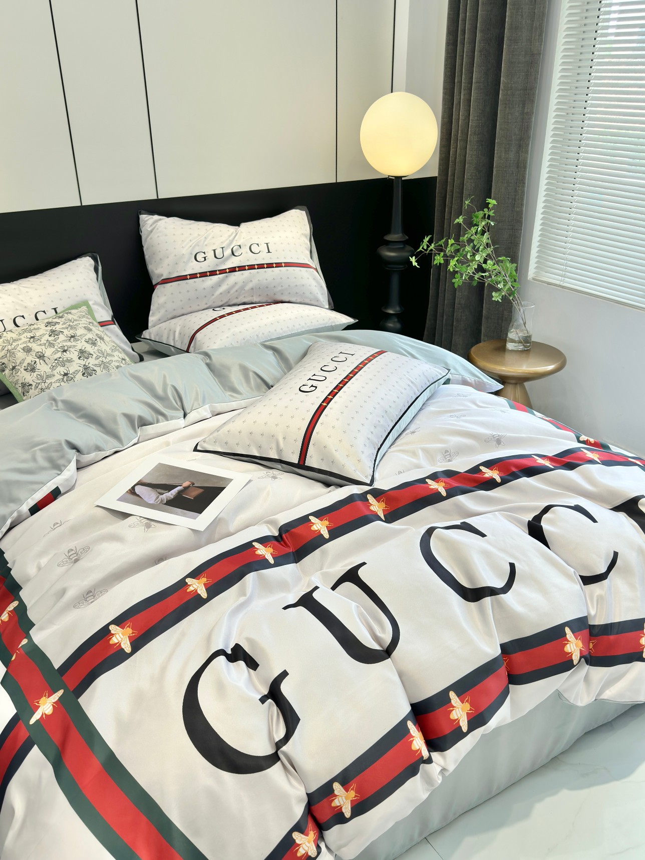 [TOP] GUCCI Washed Silk Printing Four-piece Set - Gray