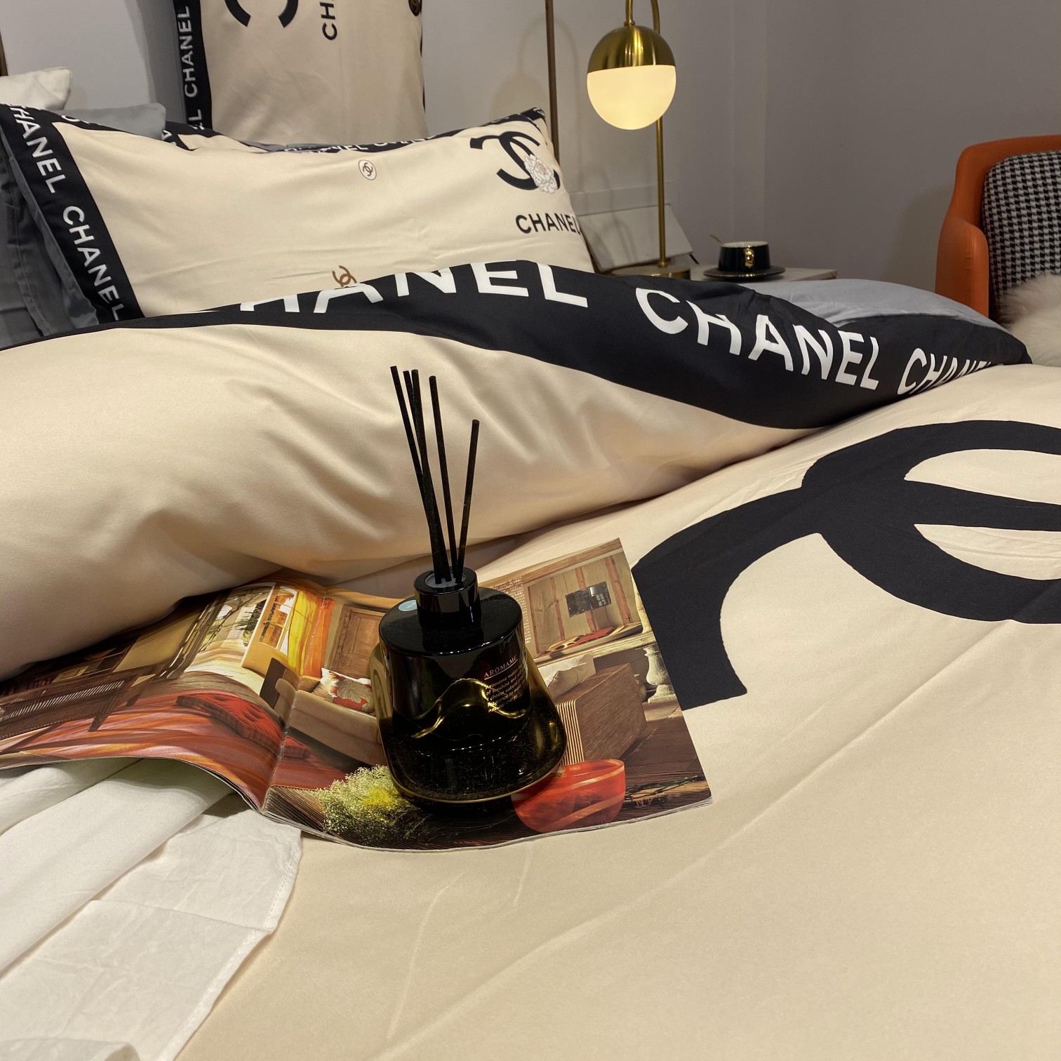 [TOP] CHANEL Cotton Printing Four-piece Set - Beige