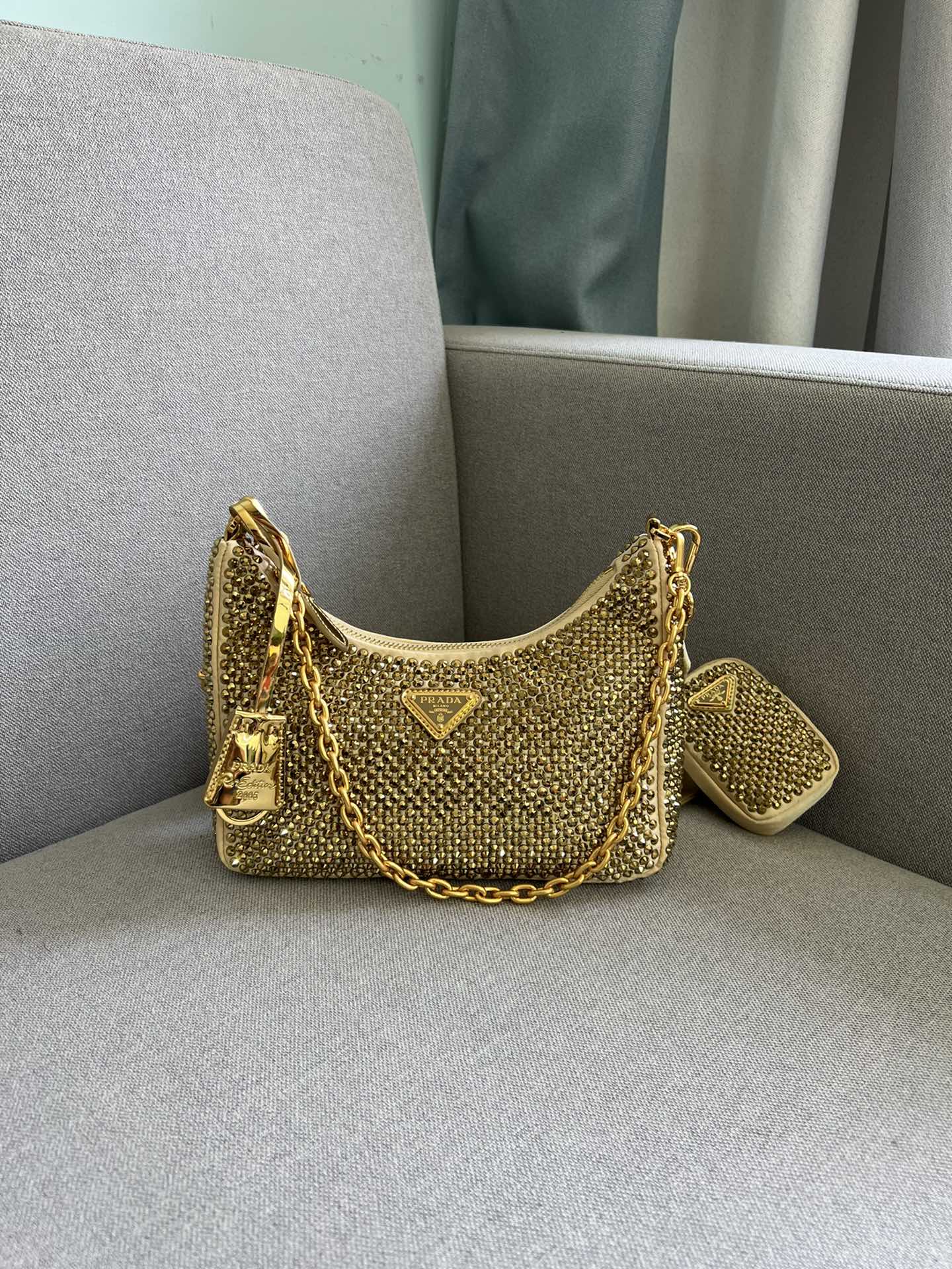 [TOP] PRADA Re-Edition 2005 Crystal full diamond Hobo Bags 22*18*6.5 cm - Five Colors