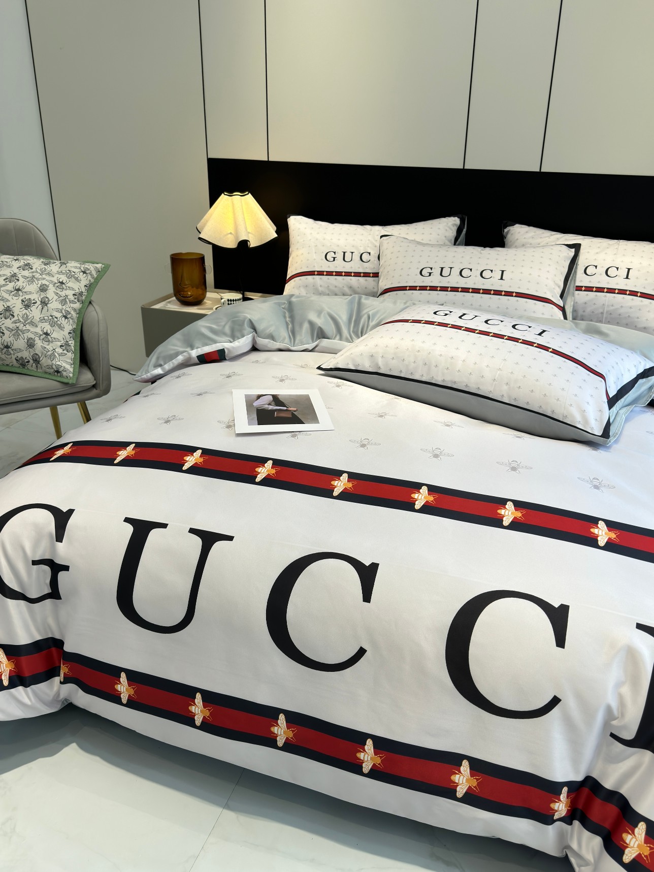 [TOP] GUCCI Washed Silk Printing Four-piece Set - Gray