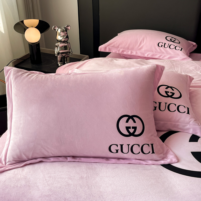 [TOP] GUCCI Crystal Velvet Table Printing Four-piece Set - 2 Colors