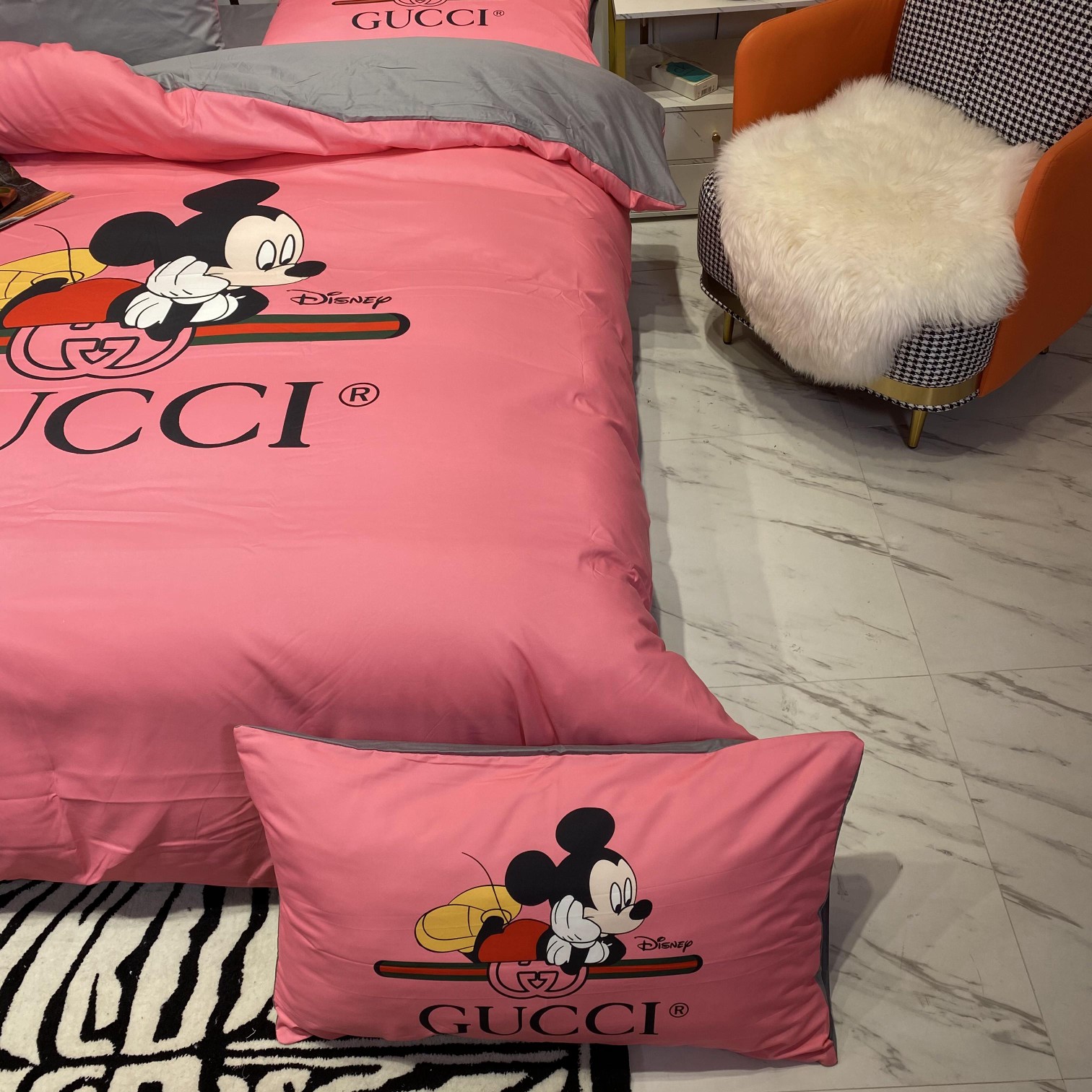 [TOP] GUCCI Cotton Mickey Printing Four-piece Set - Pink