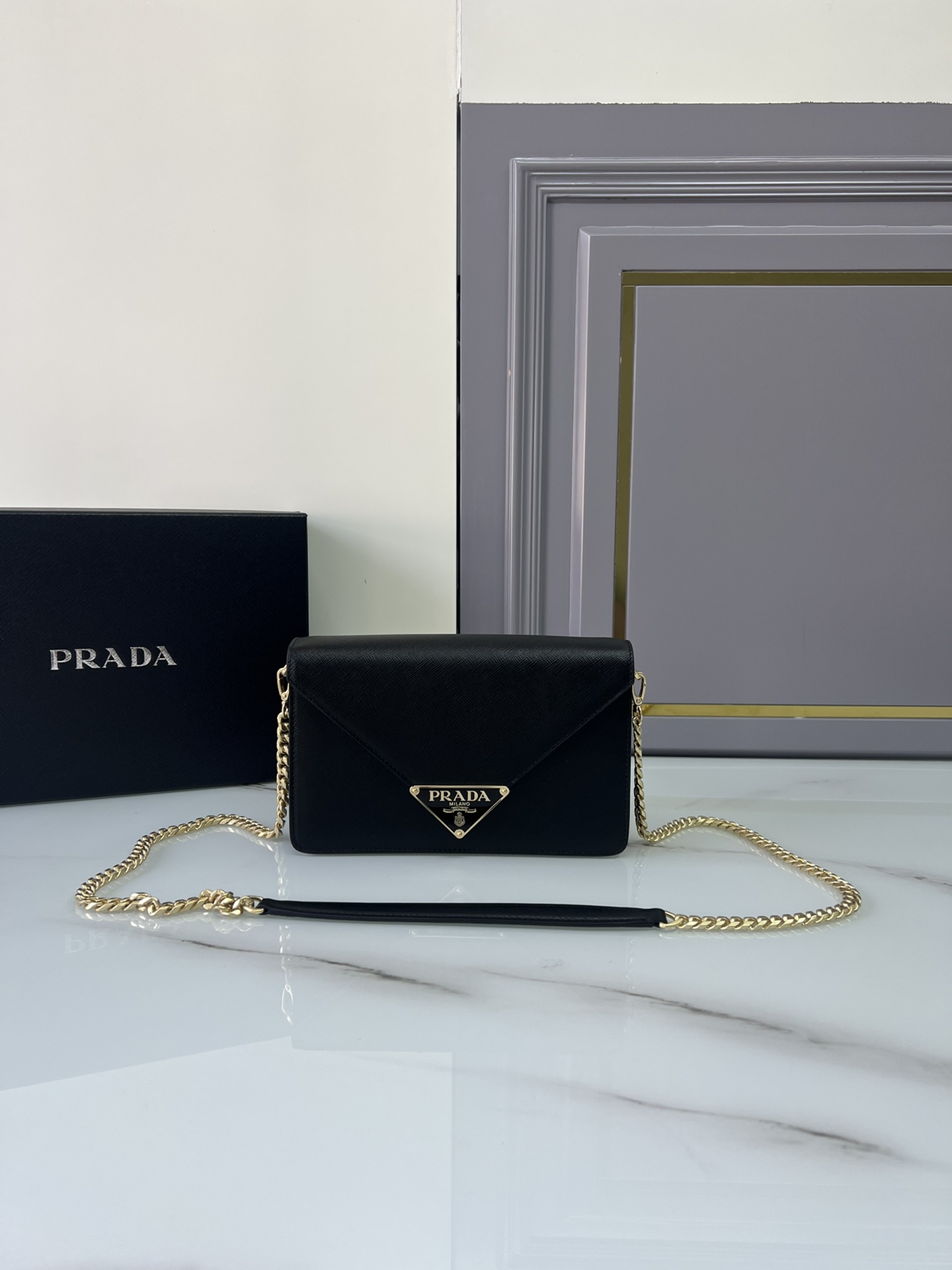 [TOP] PRADA New Messenger Saffiano Leather Bag 21.5x14x4 cm - Black