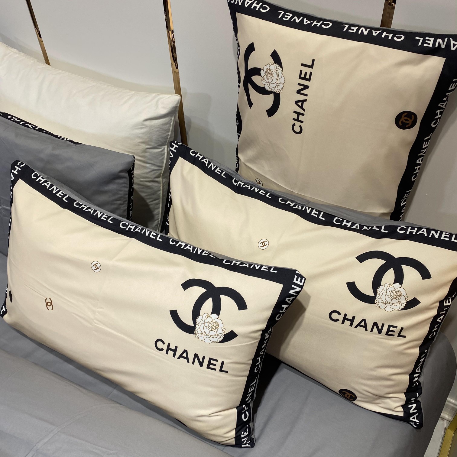 [TOP] CHANEL Cotton Printing Four-piece Set - Beige