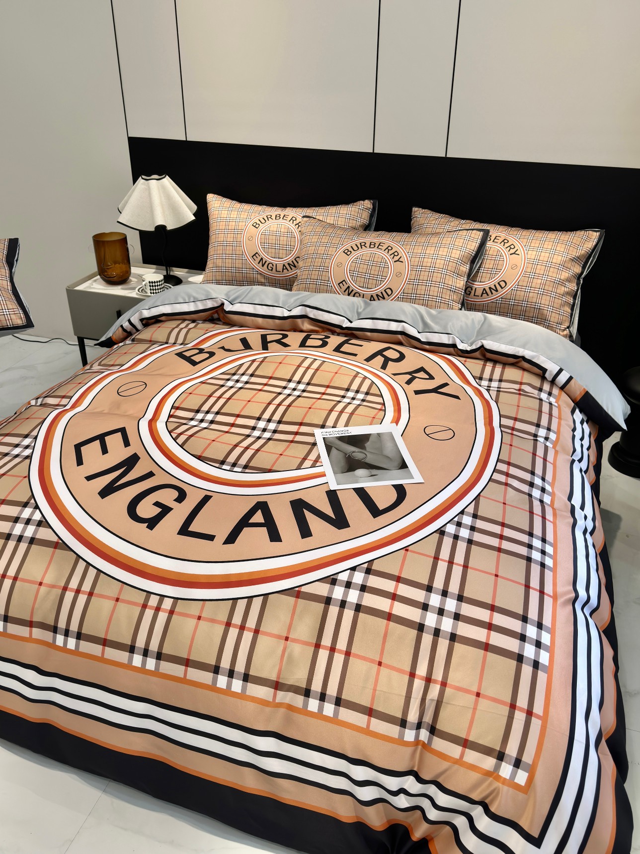 [TOP] BURBERRY Washed Silk Four-piece Set - Plaid