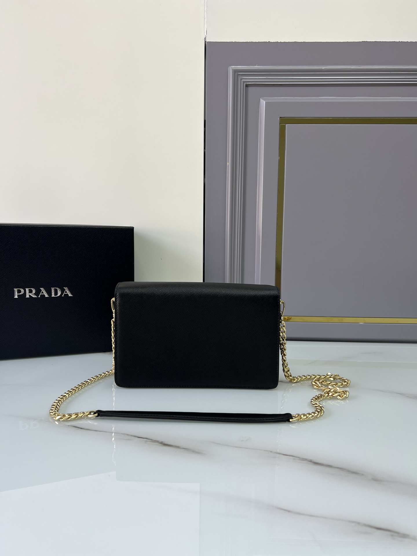 [TOP] PRADA New Messenger Saffiano Leather Bag 21.5x14x4 cm - Black