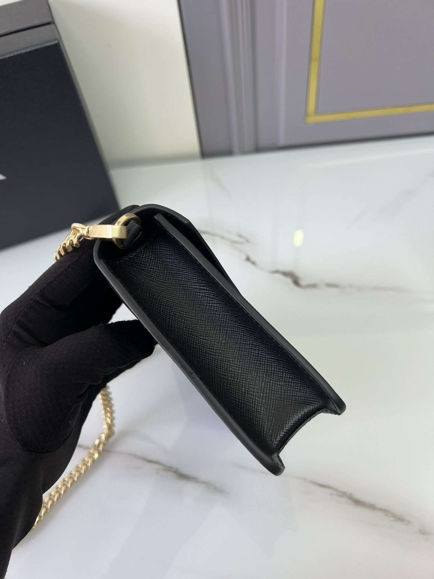 [TOP] PRADA New Messenger Saffiano Leather Bag 21.5x14x4 cm - Black