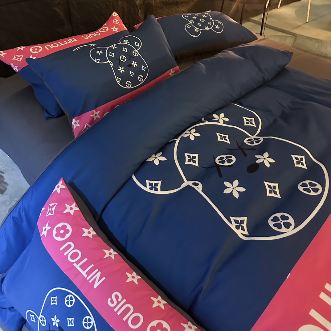 [TOP] Louis Vuitton LV Double-sided Brushed Digital Printing Four-piece Set - Pink and Blue