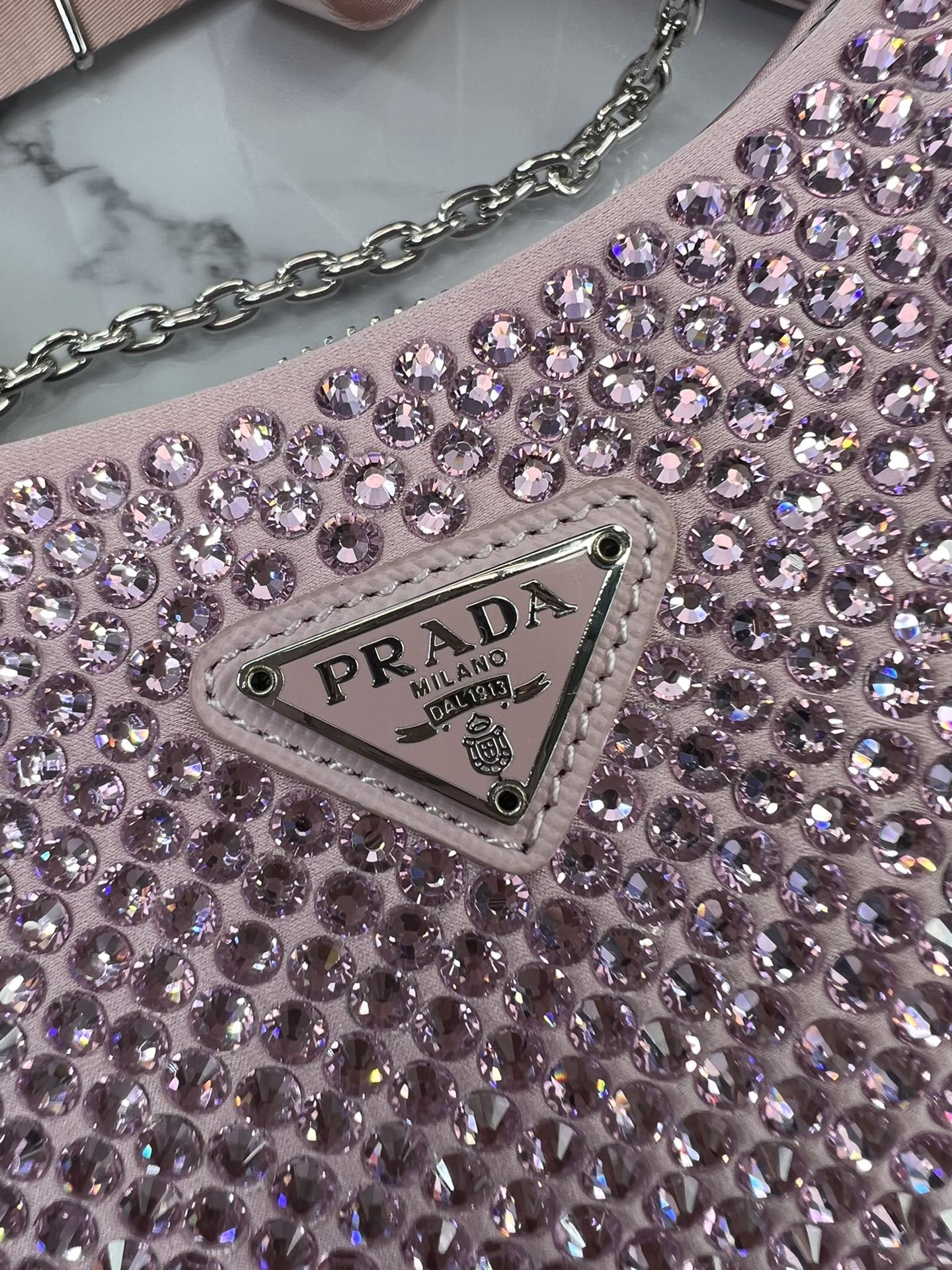 [TOP] PRADA Re-Edition 2005 Crystal full diamond Hobo Bags 22*18*6.5 cm - Five Colors