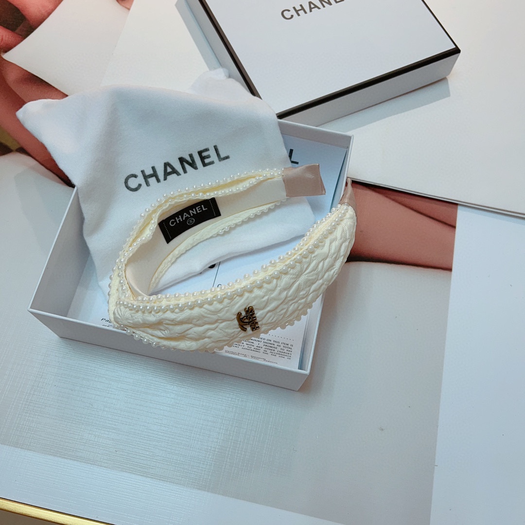 [TOP] CHANEL Vintage Headband - White
